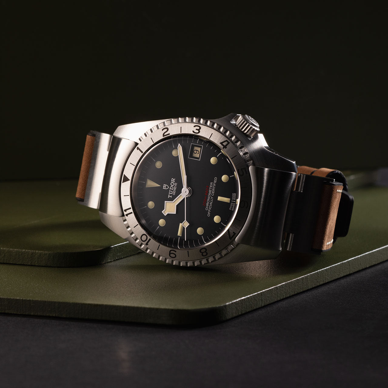 tudor-2021-s39-1217- 