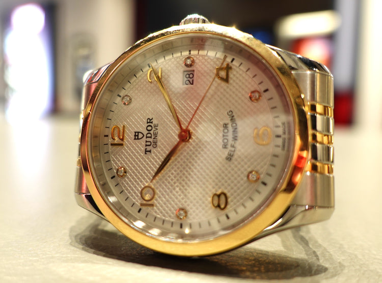 |1926|39mm|スチール&ローズゴールド製ケース||機械式自動巻ムーブメント|5年間保証||100m防水|約38時間パワーリザーブ|