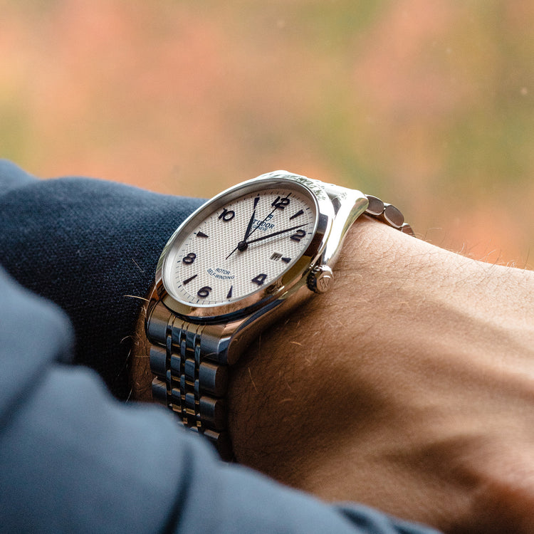 |1926|39mm|スチール製ケース||機械式自動巻ムーブメント|5年間保証||100m防水|約38時間パワーリザーブ|