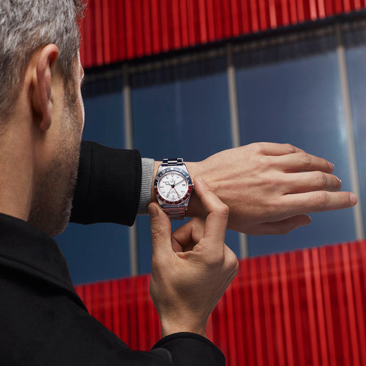 春の訪れと共に楽しむBLACK BAY GMT