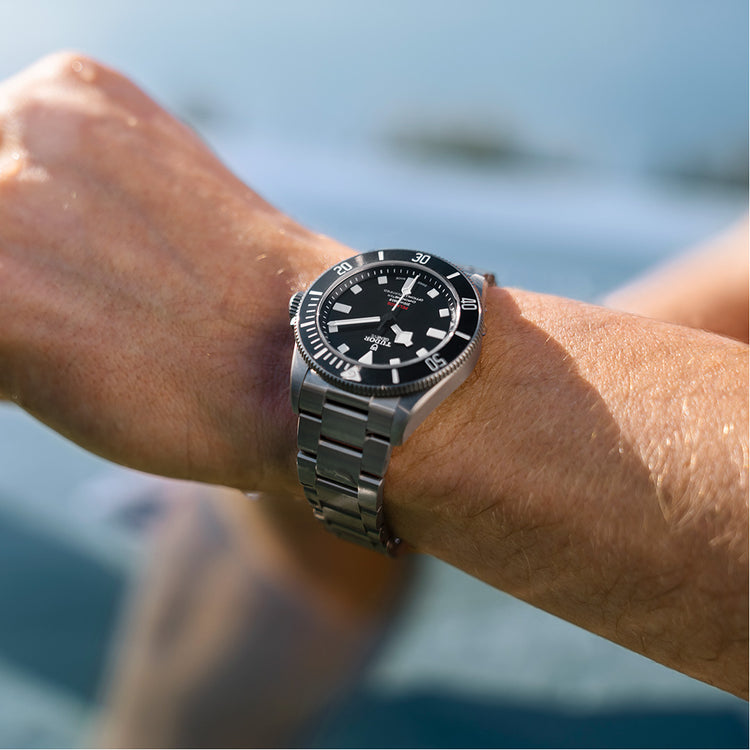 ｜PELAGOS 39｜39mm｜チタニウム製ケース｜｜機械式自動巻ムーブメント｜5年間保証｜｜200m防水｜約70時間パワーリザーブ｜