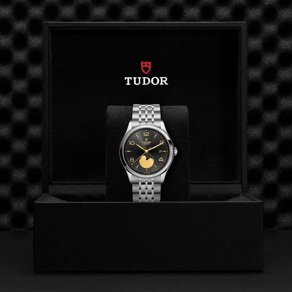 【正規販売】TUDOR 1926 Luna
