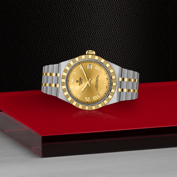 【正規販売】TUDOR ROYAL (36mm)