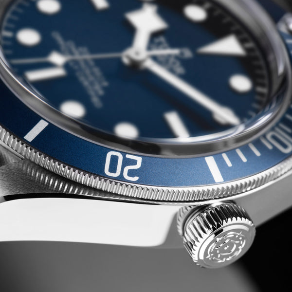 BLACK BAY 58
